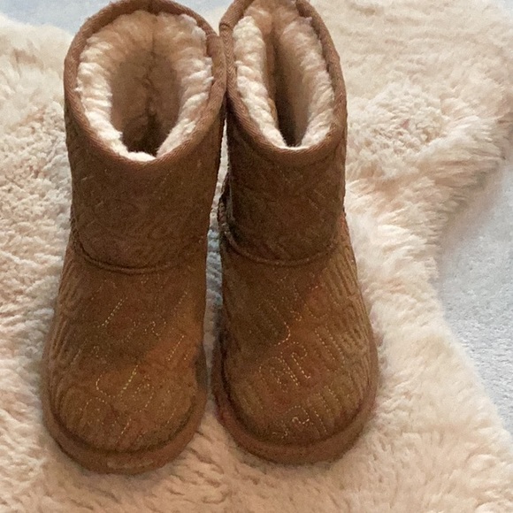 Ugg Graphic Stitch Logo boots - Picture 3 of 10